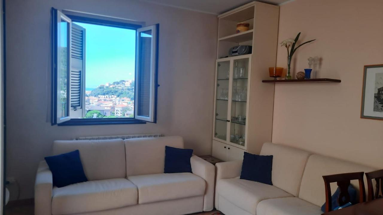 Nuccia - Box Auto Gratuito E Biancheria Inclusa Pietra Ligure